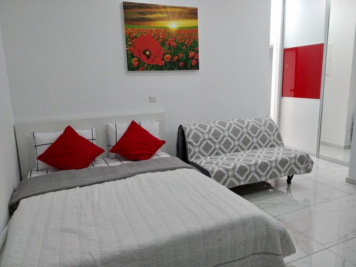 Dream- Downtown-Studios Paphos Bagian luar foto